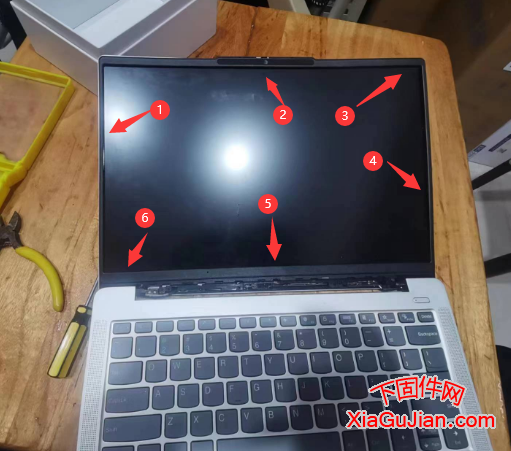 聯想小新 14 IRL8 換液晶屏,小新 14 IRL8換屏拆機方法,拆下上面的螺絲按照箭頭的順序拆下